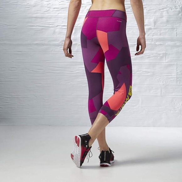 REEBOK One Series Urban Camo Tight Capris Size M - Picture 8 of 8